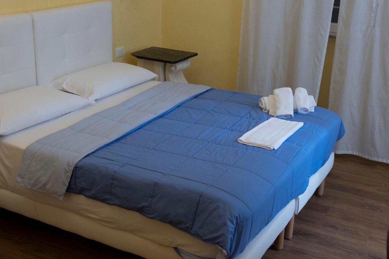 La Breccia A Porta Pia Bed & Breakfast Rome Exterior photo