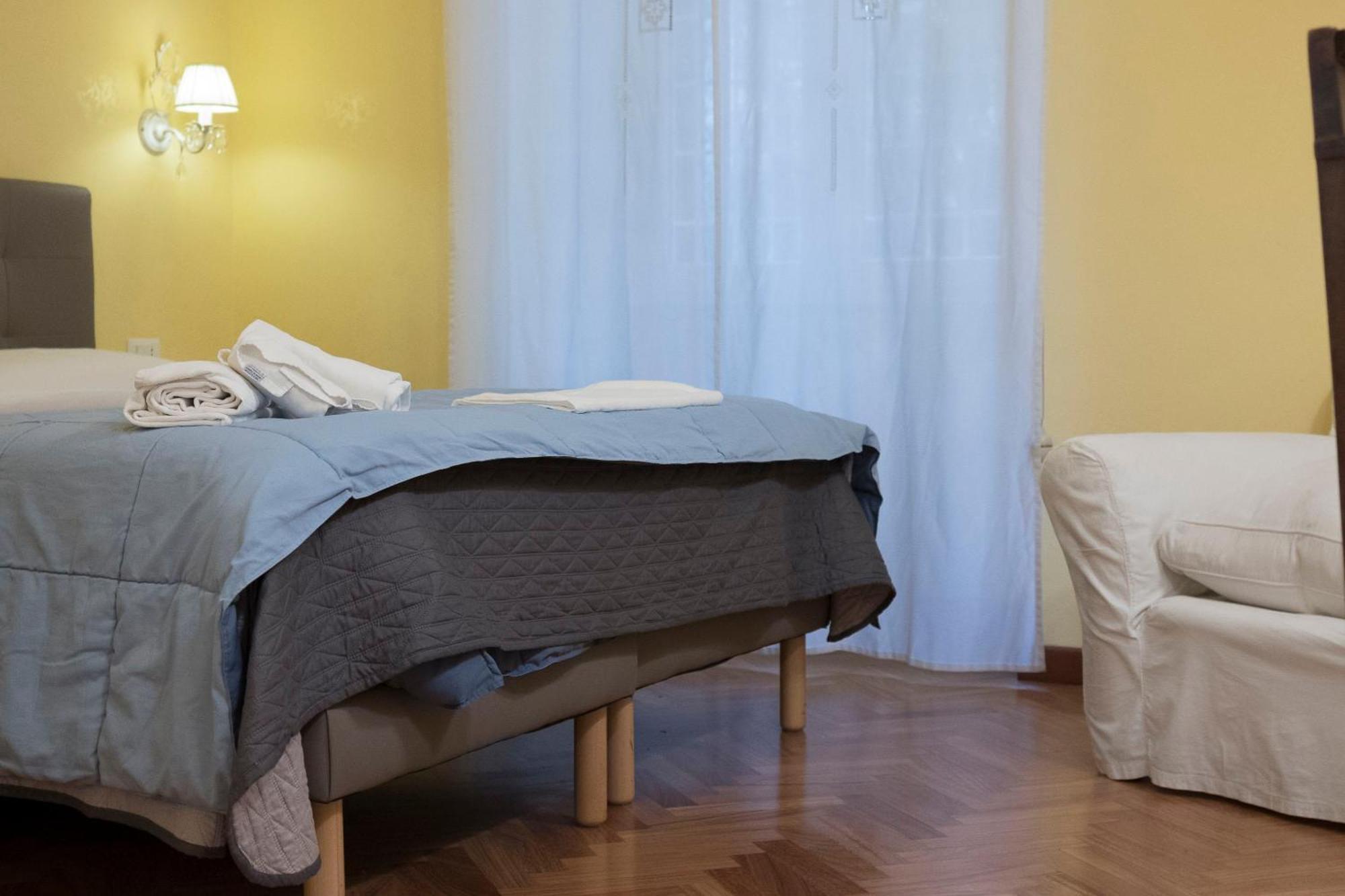 La Breccia A Porta Pia Bed & Breakfast Rome Exterior photo
