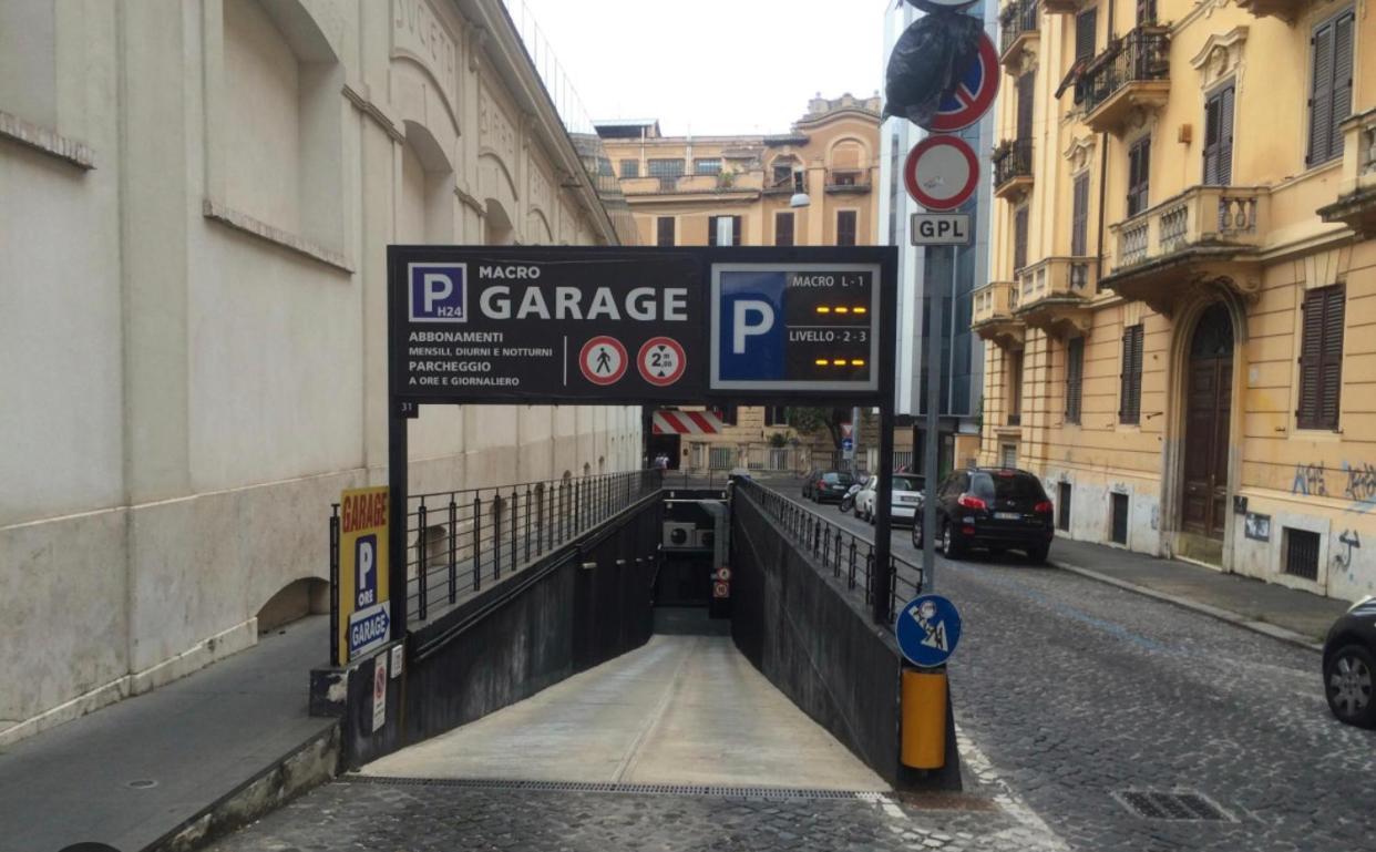 La Breccia A Porta Pia Bed & Breakfast Rome Exterior photo